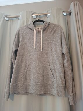 Old Navy Light Gray Women's Hoodie Sweatshirt with White Drawstrings
